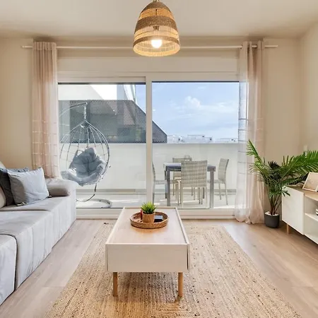 Modern With Terrace Apartment