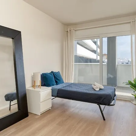 Modern With Terrace Apartament *