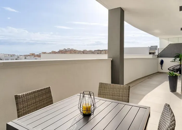 Modern With Terrace Apartment