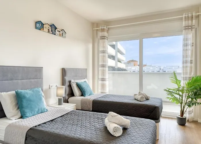 Apartment Modern With Terrace *
